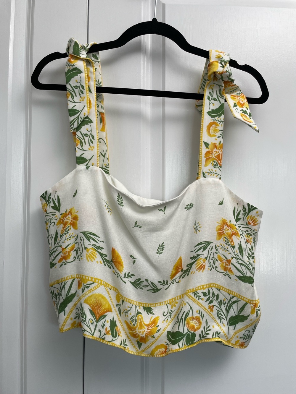 NWT Antonio Melani Floral Tie Shoulder Top Shorts Set 10 Yellow Green Belt - Picture 3 of 14
